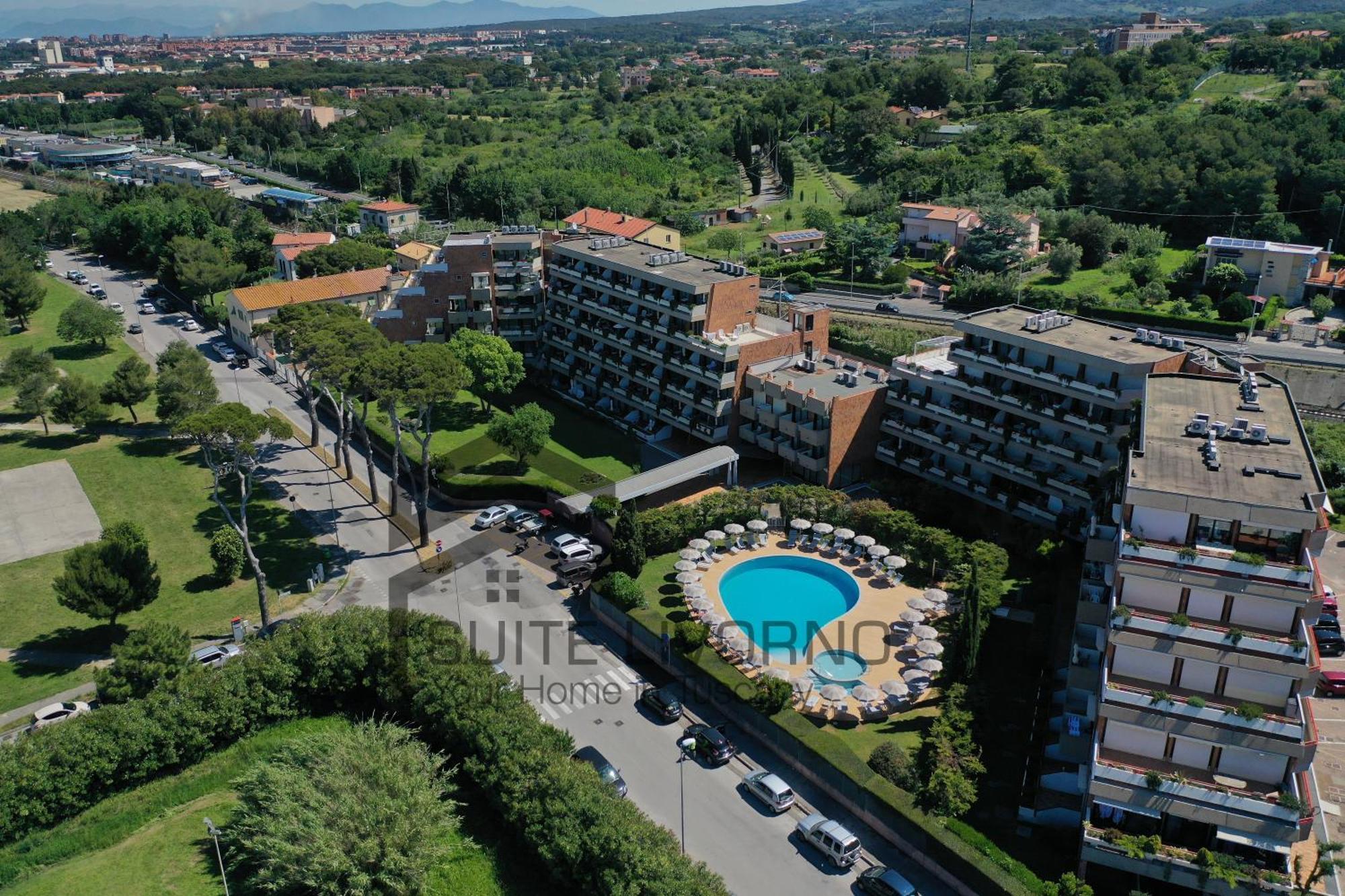 Suites Marilia Apartments Pool Side - Suite Livorno Holiday Home Group מראה חיצוני תמונה