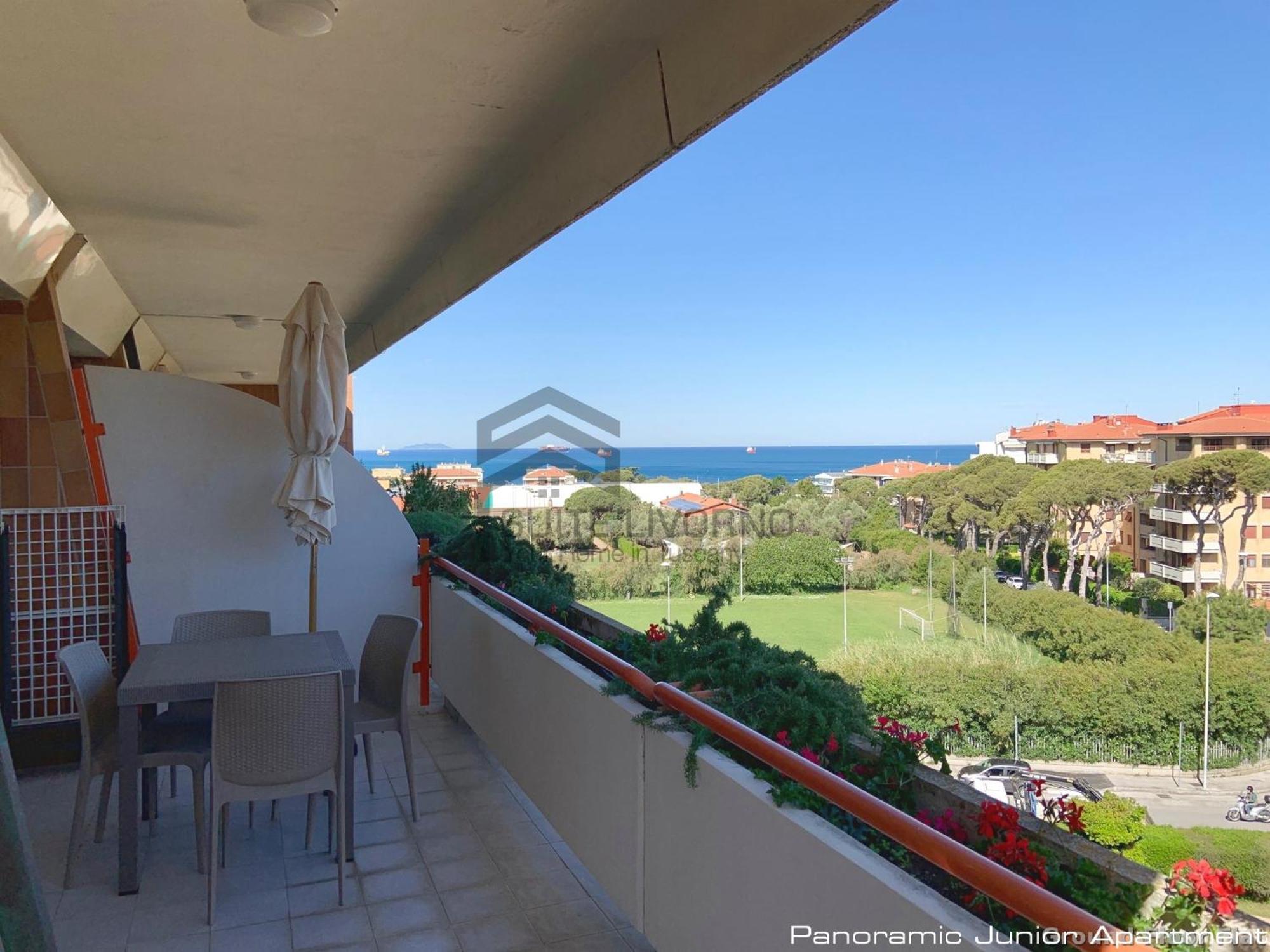 Suites Marilia Apartments Pool Side - Suite Livorno Holiday Home Group מראה חיצוני תמונה