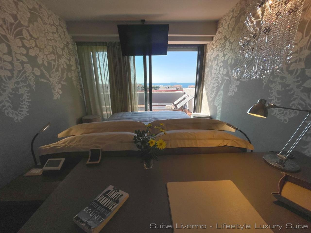 Suites Marilia Apartments Pool Side - Suite Livorno Holiday Home Group מראה חיצוני תמונה