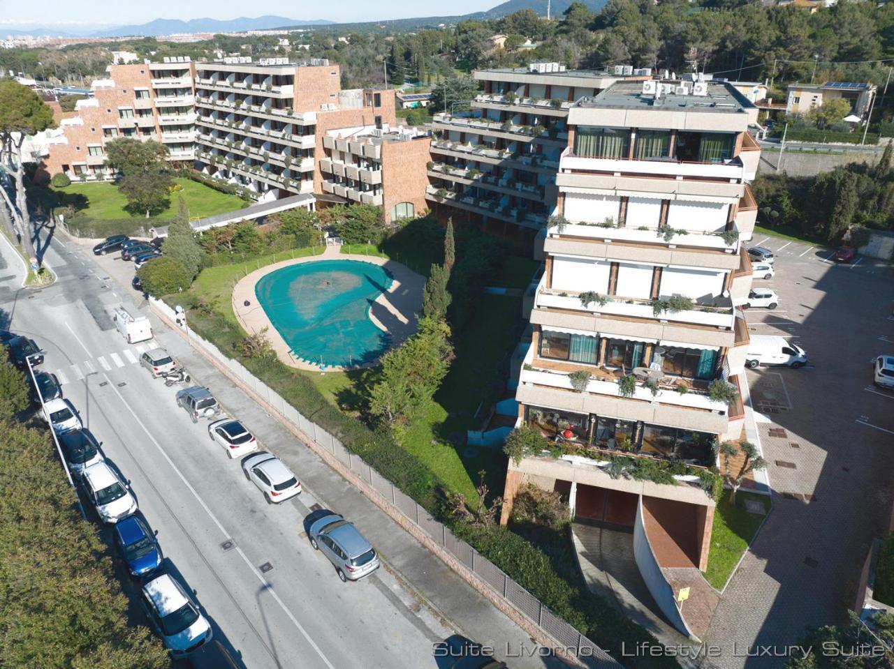 Suites Marilia Apartments Pool Side - Suite Livorno Holiday Home Group מראה חיצוני תמונה
