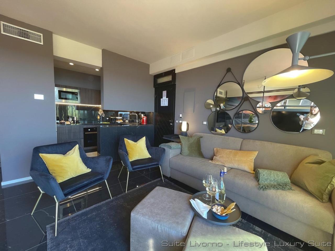 Suites Marilia Apartments Pool Side - Suite Livorno Holiday Home Group מראה חיצוני תמונה